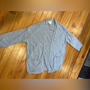 Women’s lightweight cardigan